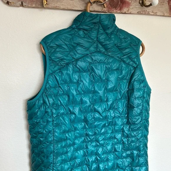 Patagonia Micro Puff Turquoise Down Quilted Vest Women's size XL - Picture 2 of 4